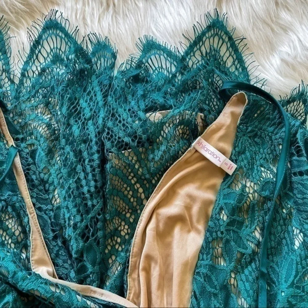 Xhilaration Lace Romper - Picture 3 of 3